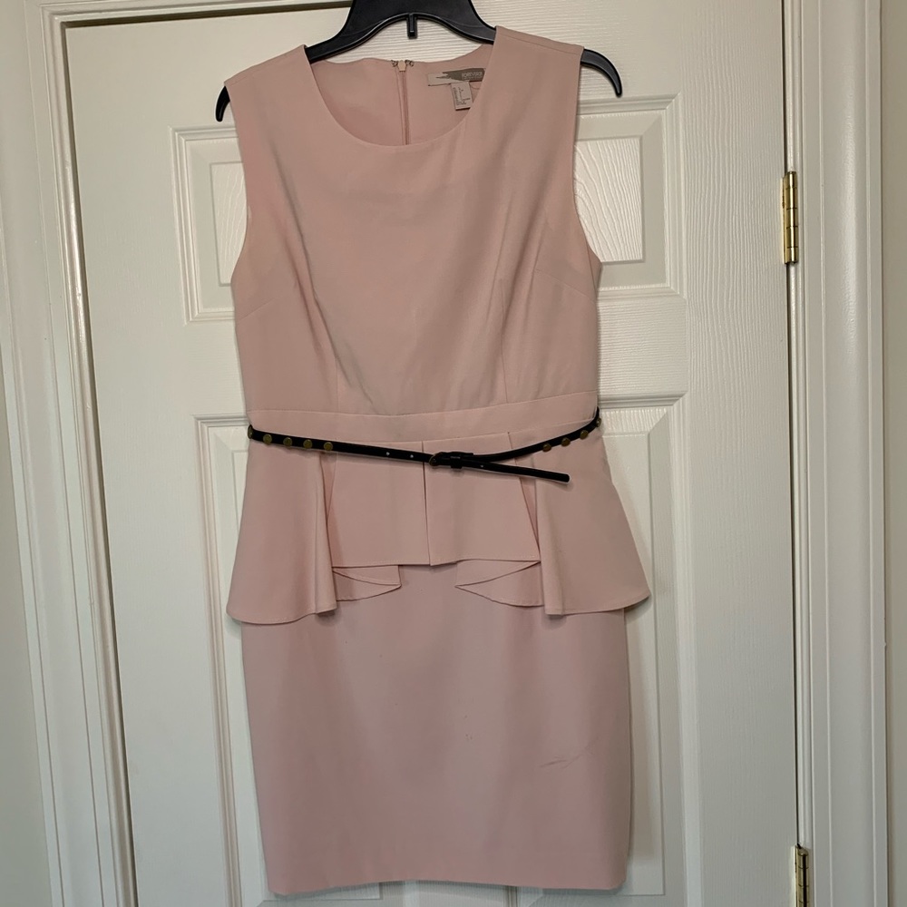 pink dress